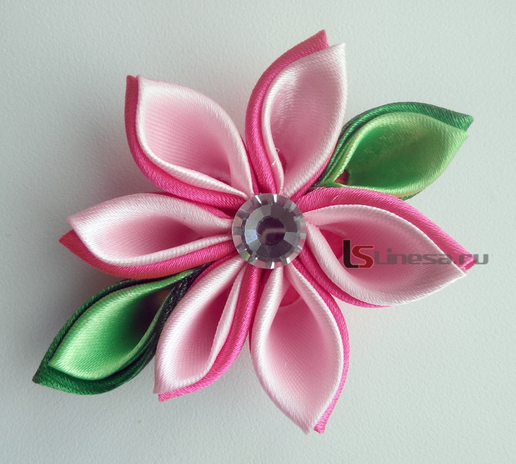 Заколки из атласных лент
