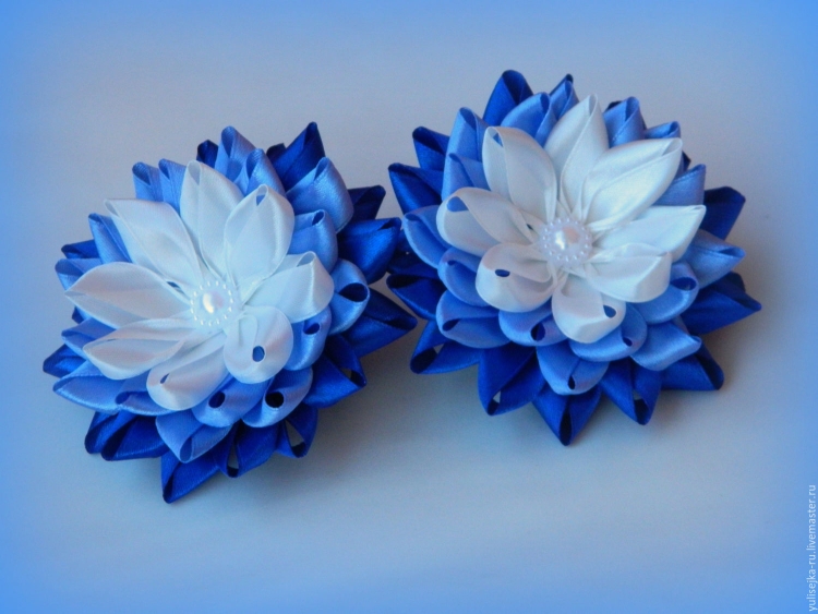 Бантики из атласных лент