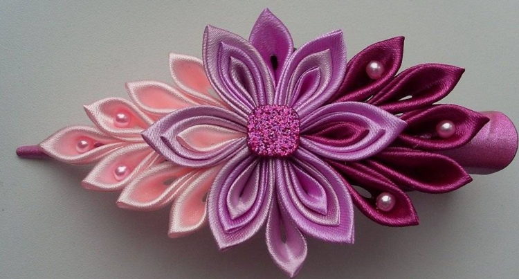 Заколки канзаши для женщины