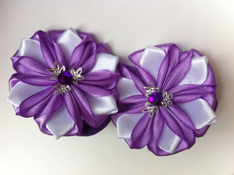 Бант из шелковой ленты