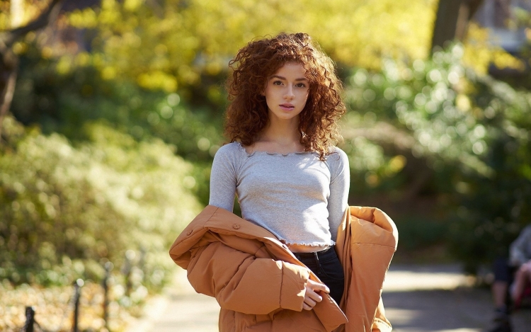 Кудрявые девушки от природы