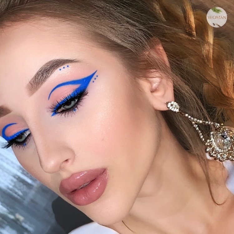 Макияж в синих тонах