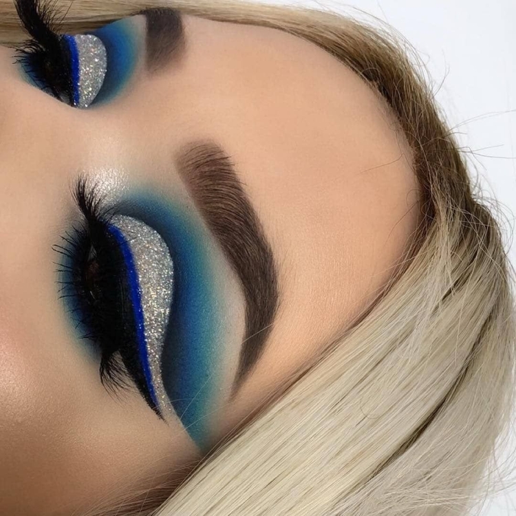 Синий макияж