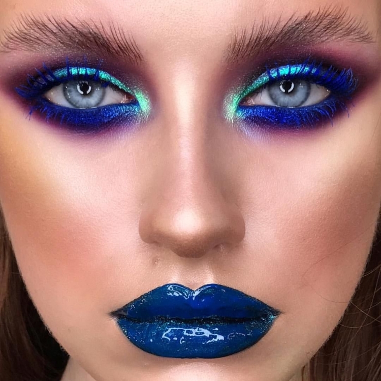 Синий макияж