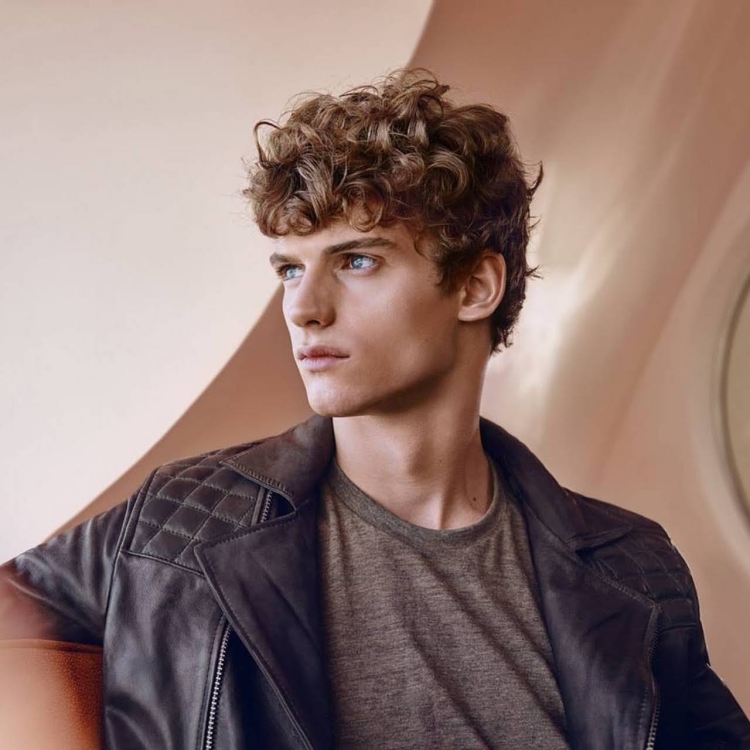 Британка на кудрявые волосы