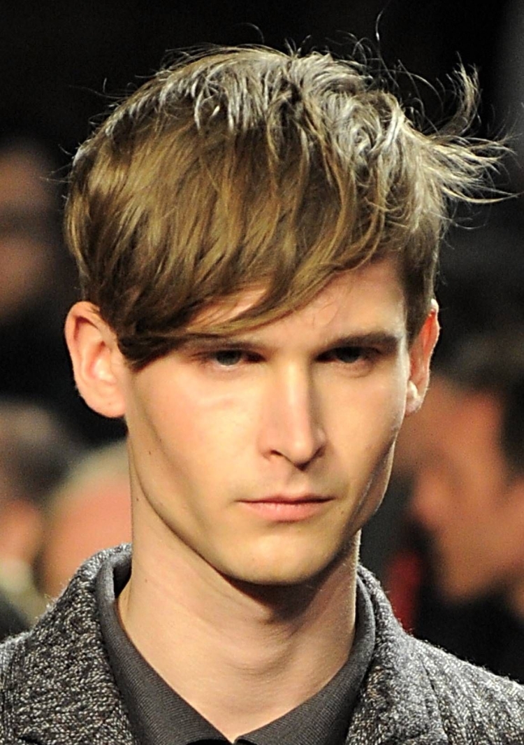 Мужские стрижки модные молодежные удлиненные