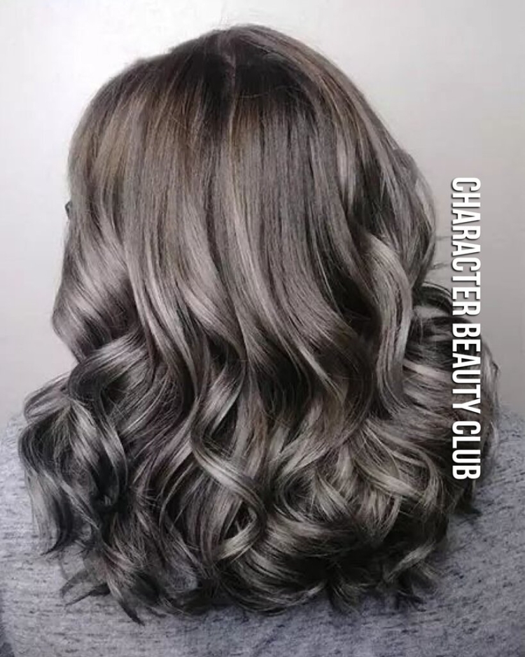 Мелирование каштановых волос с пепельным оттенком