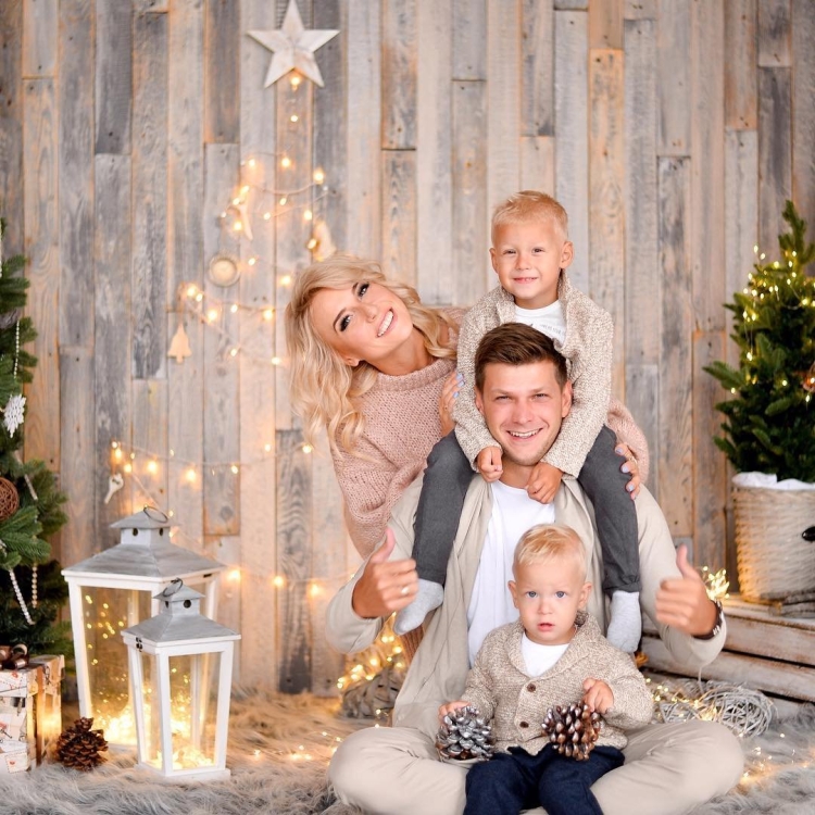 Семейная фотосессия в студ