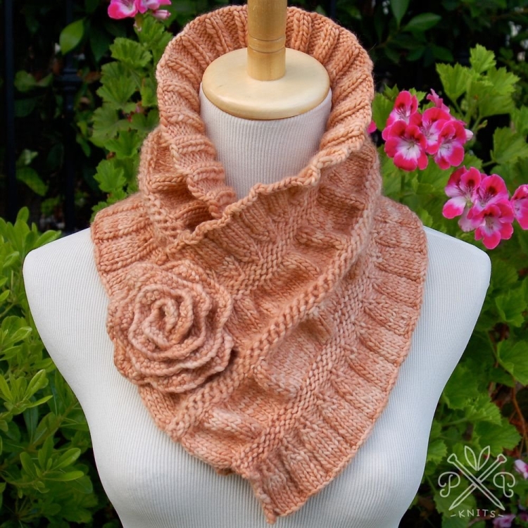 Оригинальные вязаные шарфы