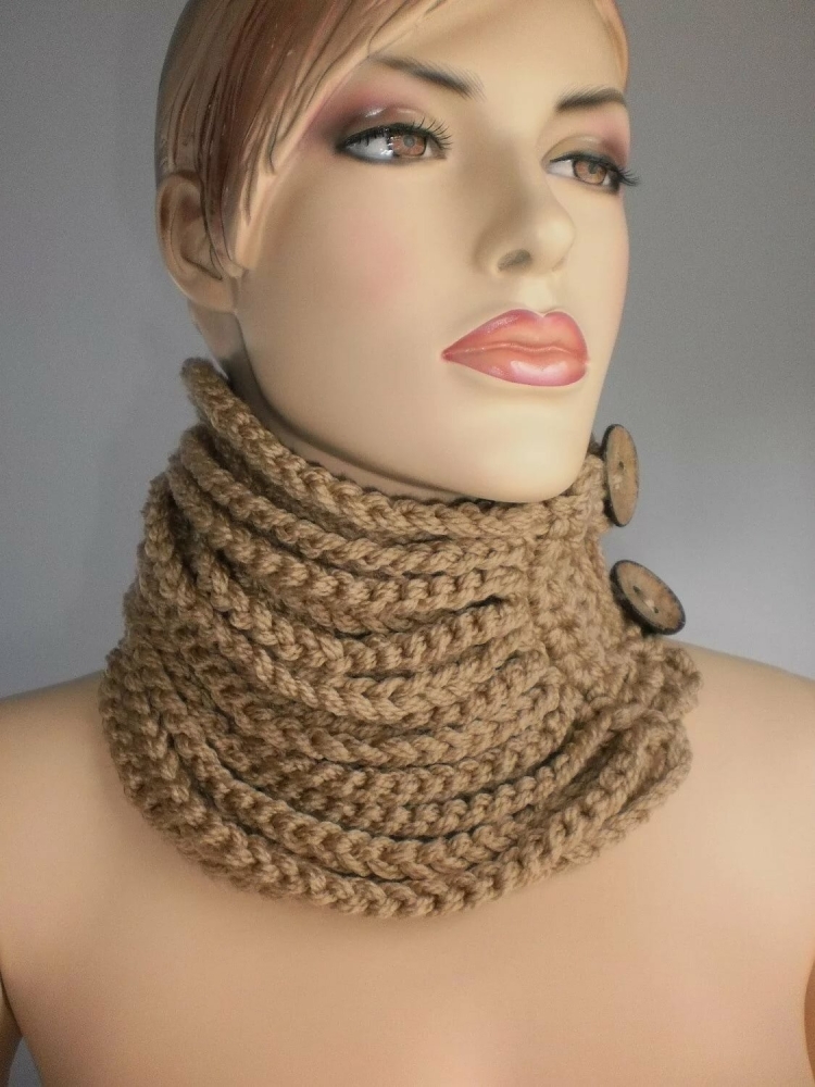 Необычные вязаные шарфы