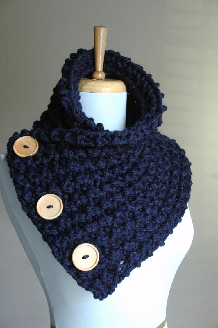 Снуд на пуговицах