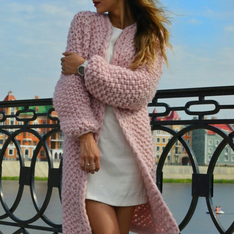 Пальто крупной вязки