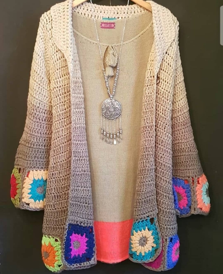 Вязаный кардиган крючком