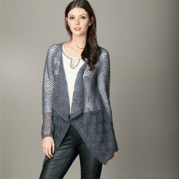 Необычный кардиган спицами