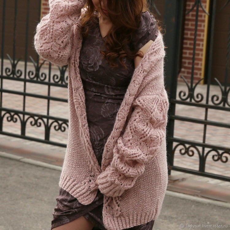 Кардиган вязаный