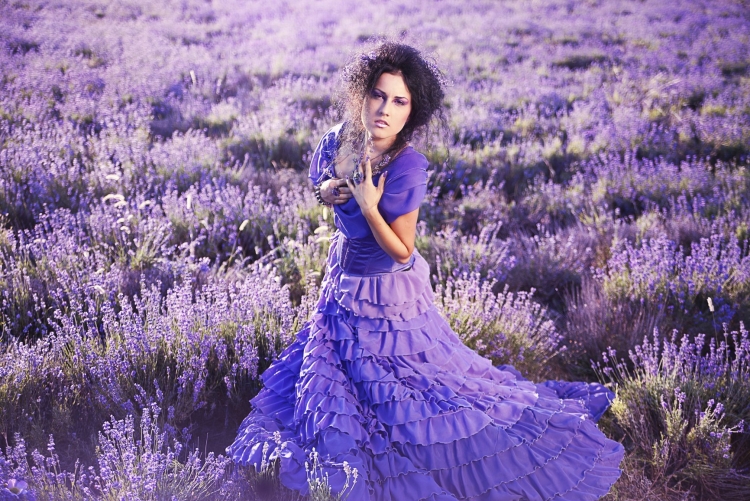Лавандовое платье