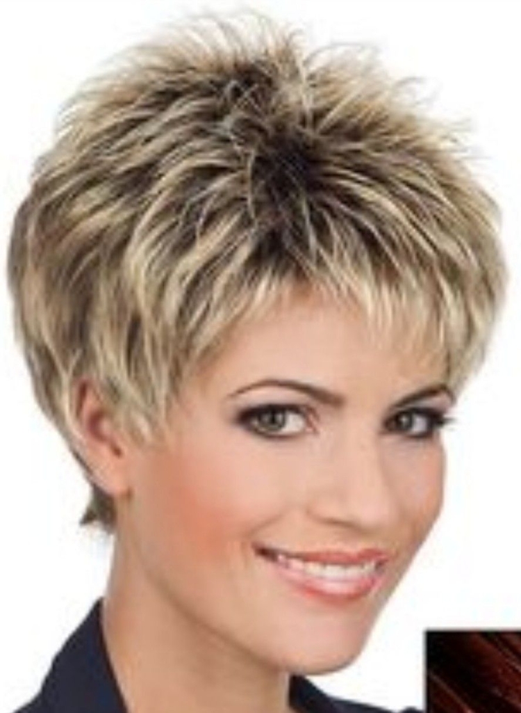 Стрижка перышками на короткие волосы