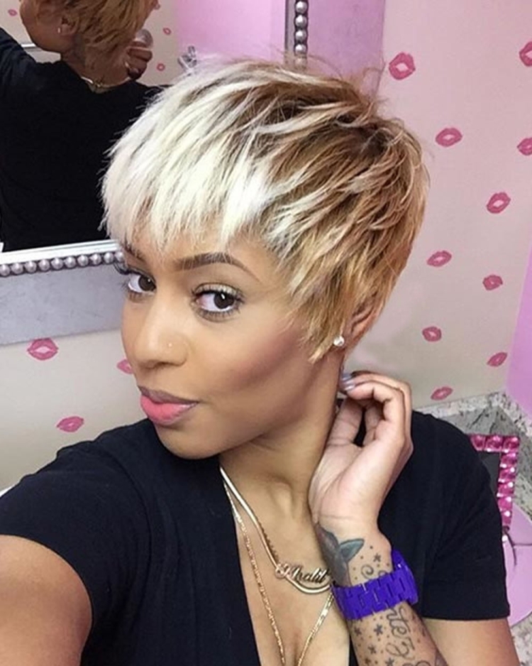 Мелирование на короткие темные волосы Пикси