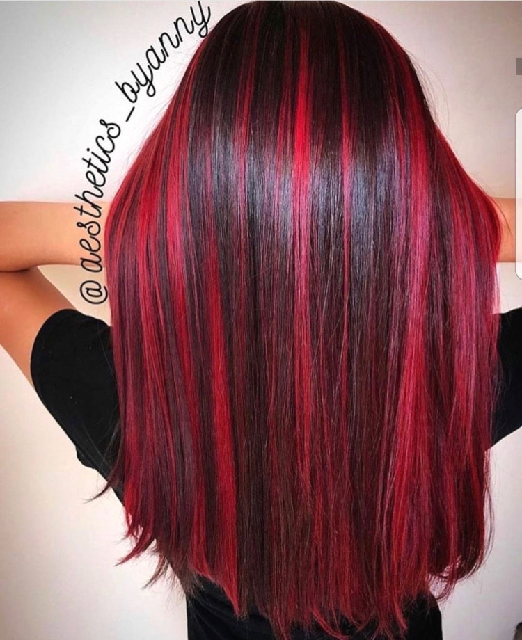Мелирование красным цветом на темные волосы