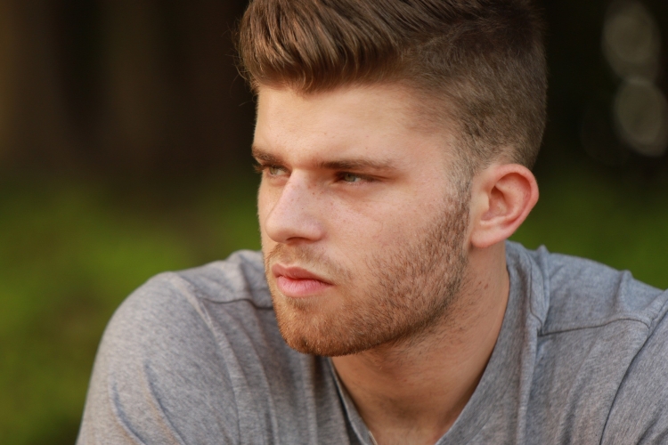 Короткие мужские стрижки русые волосы