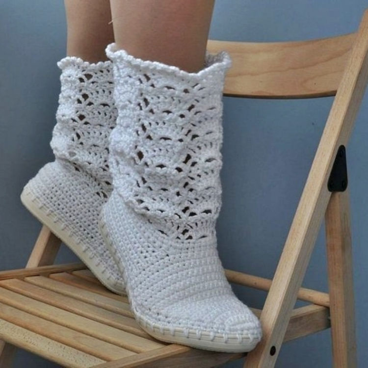 Вязаные сапоги крючком
