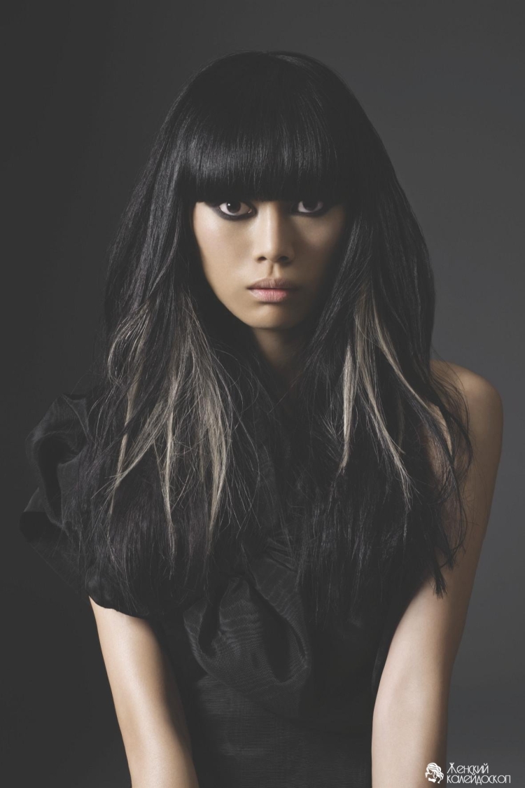 Длинные черные волосы с челкой