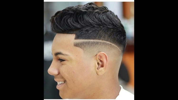 Прическа с полоской