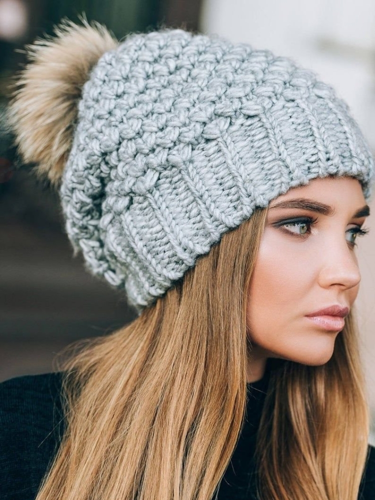 Стильные вязаные шапки