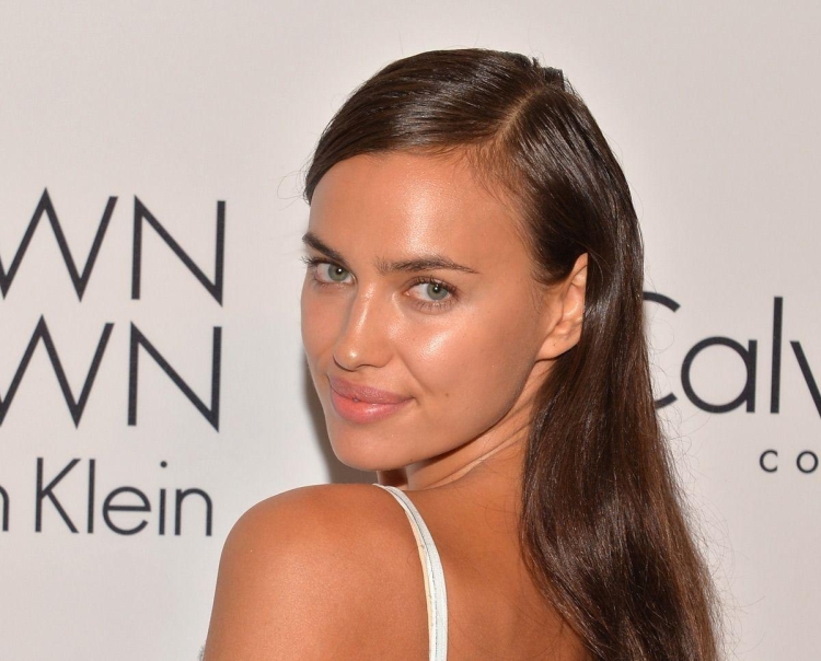 Ирина Шейк лицо Кельвин Кляйн