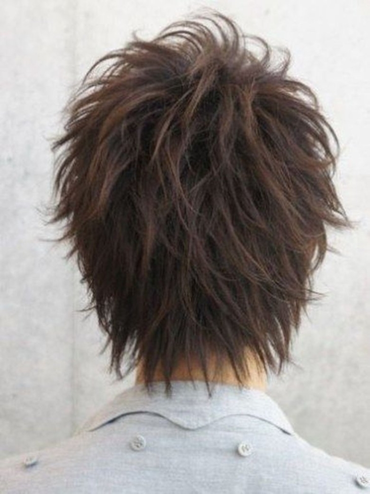 Стрижка Каскад с коротким затылком