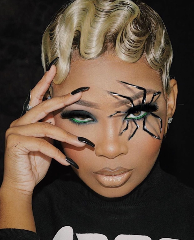 Легкие и необычные макияжи паутинка