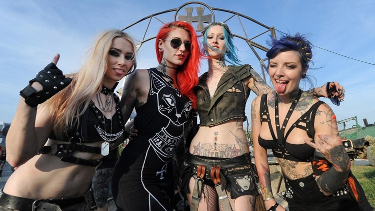 Hellfest девушки