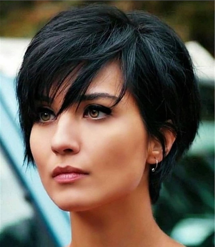 Пикси-Боб стрижка с челкой