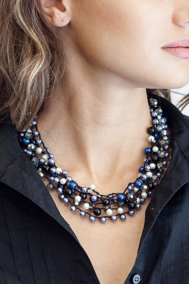 Украшение на шею