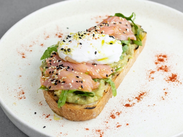 Брускетта с лососем гуакамоле яйцо БЖУ