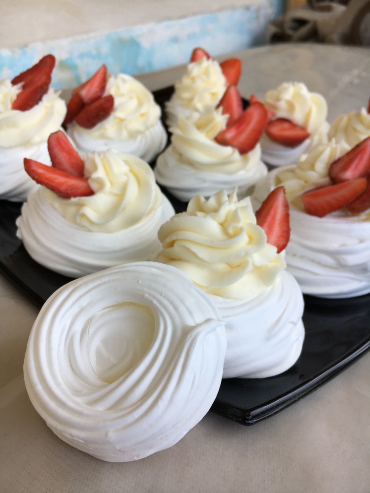 Меренговое пирожное Павлова