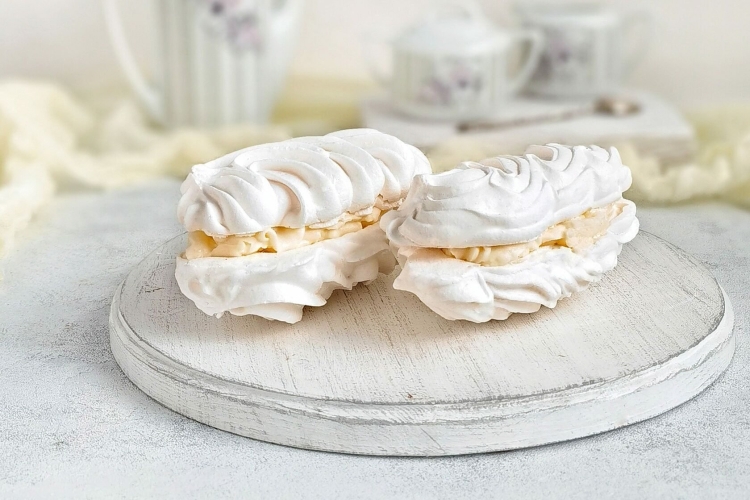 Пирожное воздушное с кремом