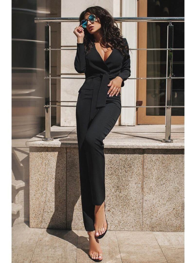 Шикарный костюм женский