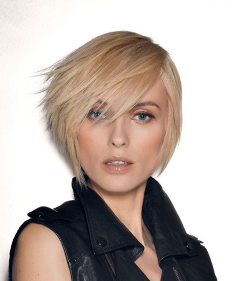 Стрижка на короткие волосы без укладки