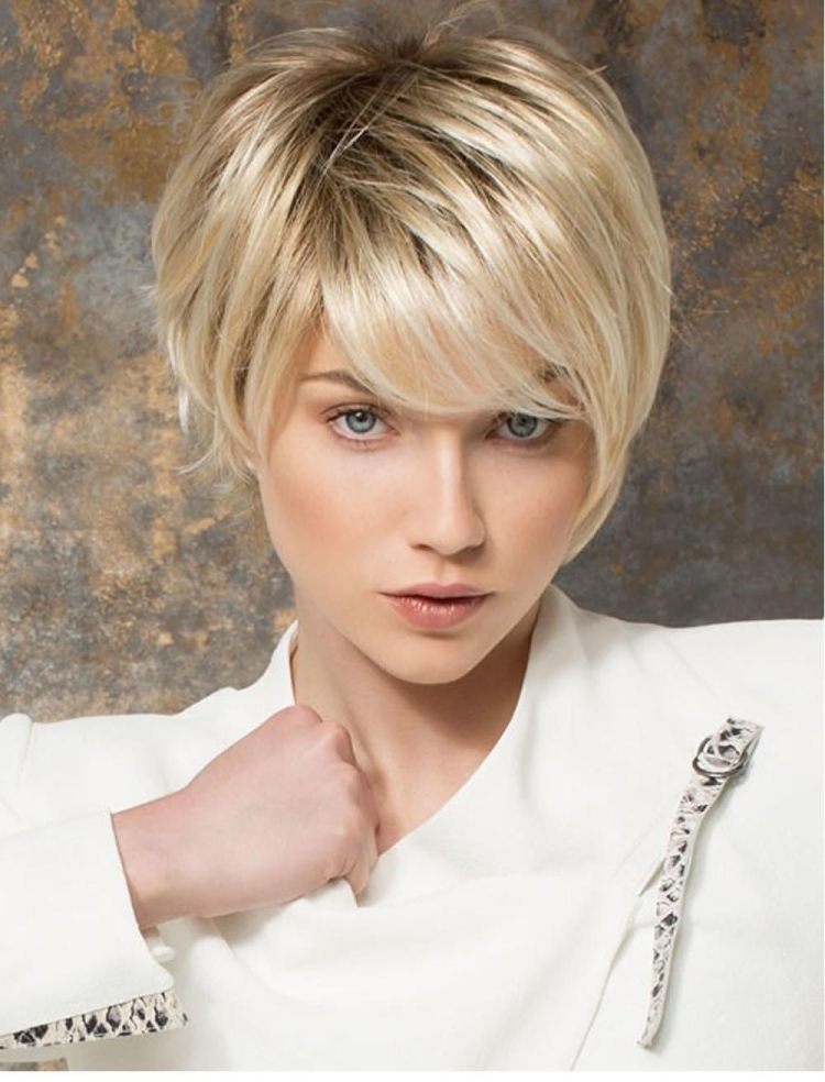 Пикси-Боб на короткие светлые волосы