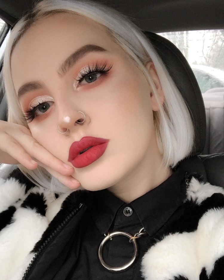 E-girl стиль макияж