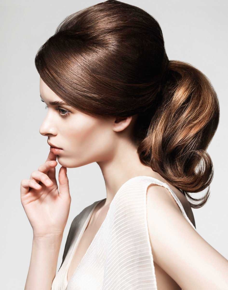 Классический стиль прически