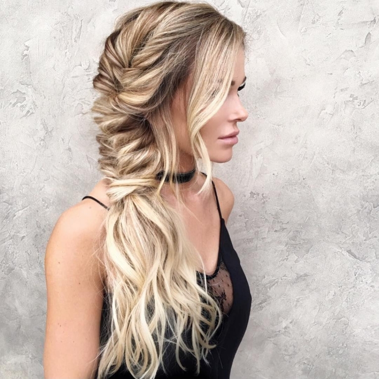 Модные прически на длинные волосы