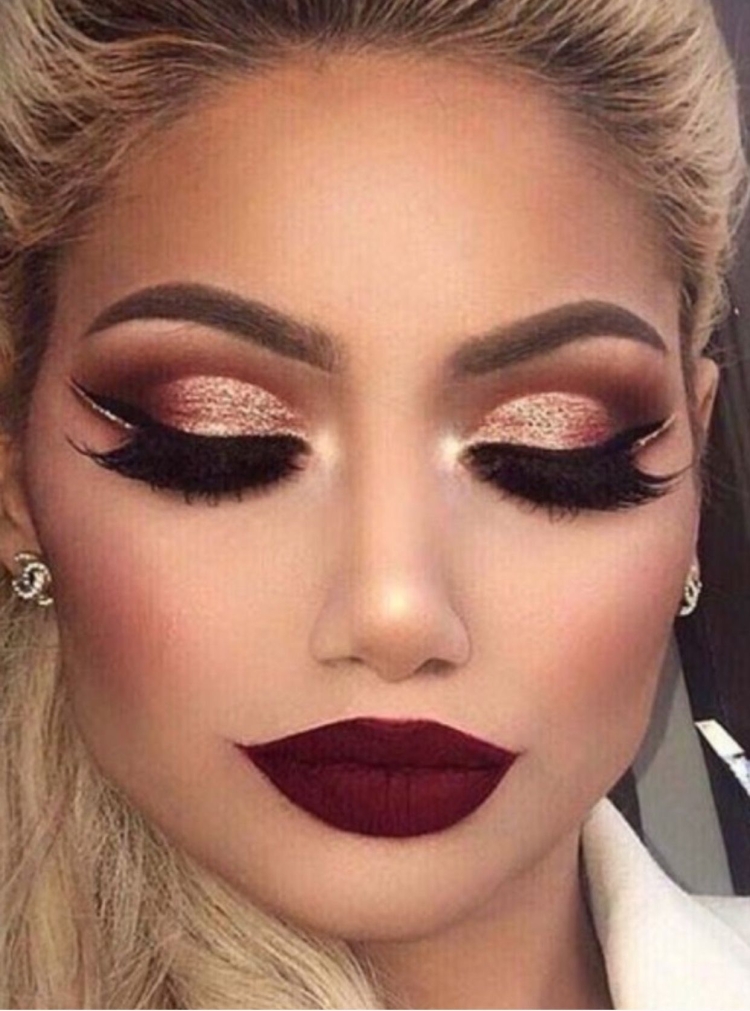 Макияж с красными тенями для карих глаз