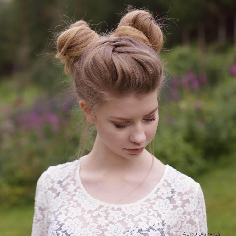 Два пучка на длинные волосы для девочек