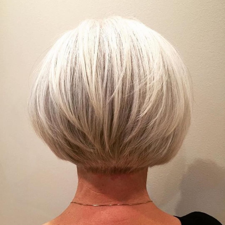 Боб каре сзади