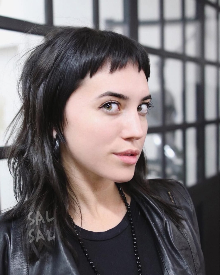 Короткая челка