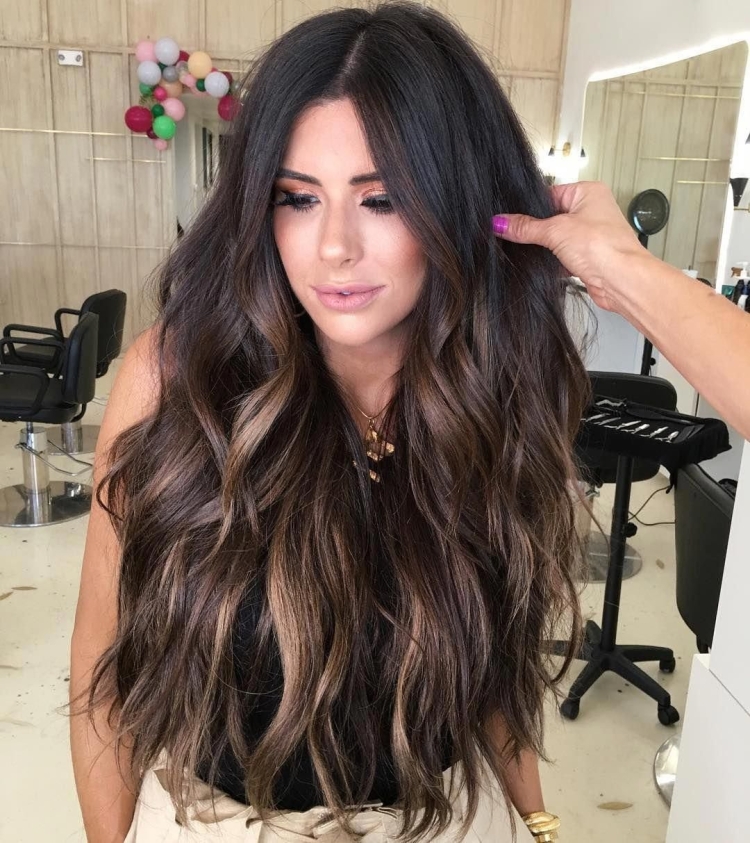 Пряди на темные длинные волосыволосы