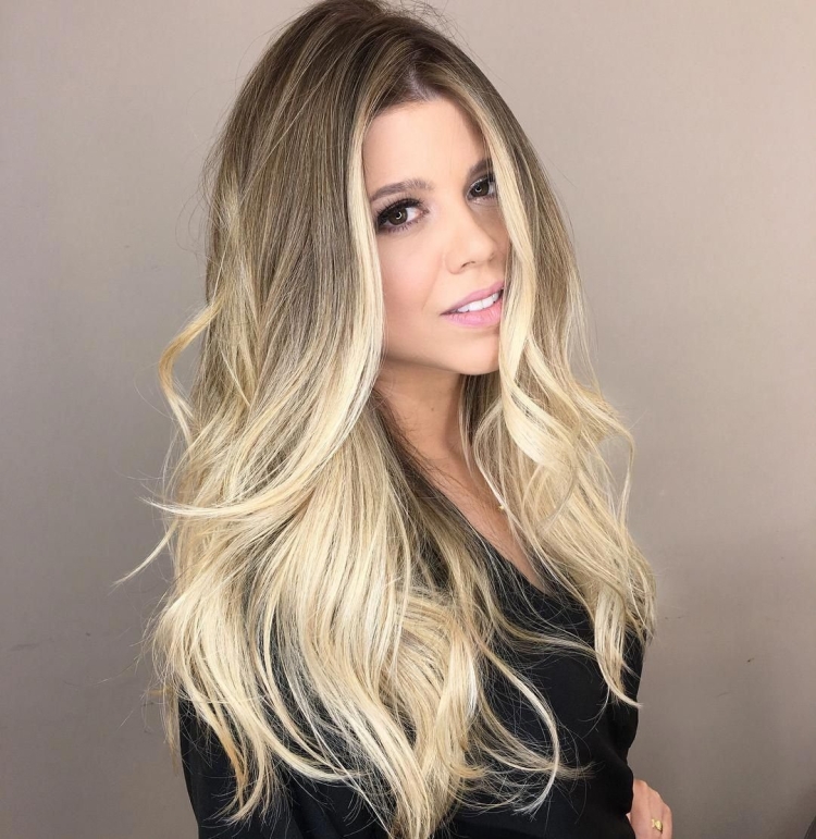 Белые пряди