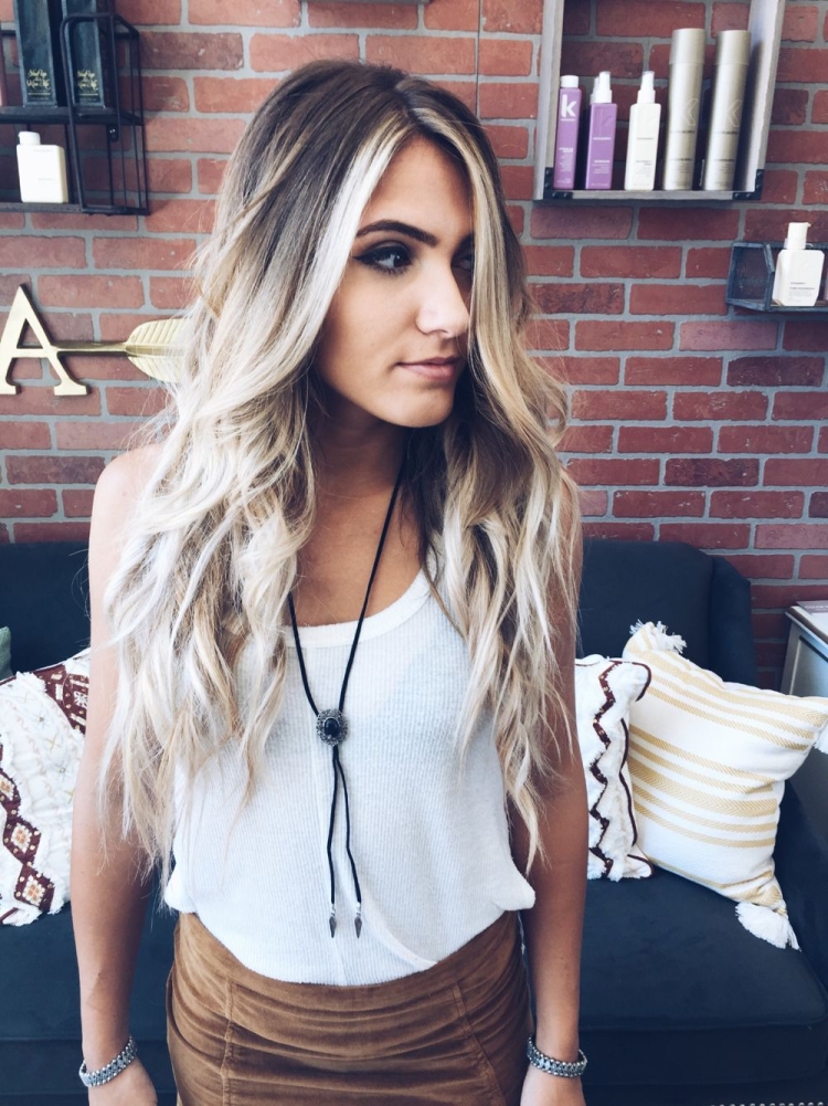 Мелированные пряди спереди